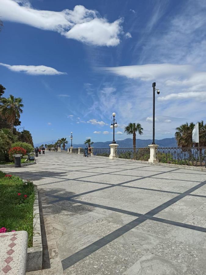 Il Falco Bed & Breakfast Reggio Calabria Exterior photo