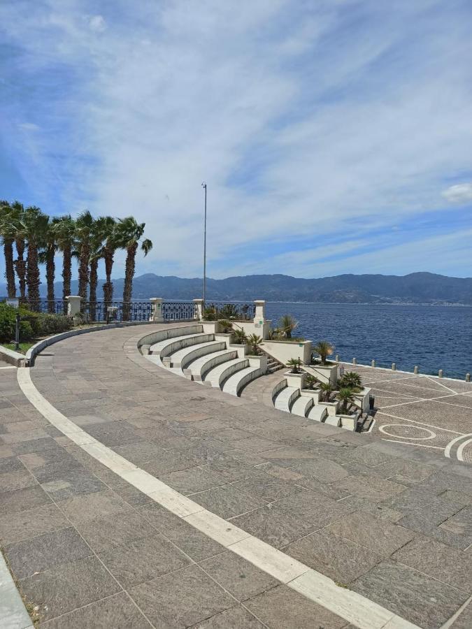 Il Falco Bed & Breakfast Reggio Calabria Exterior photo